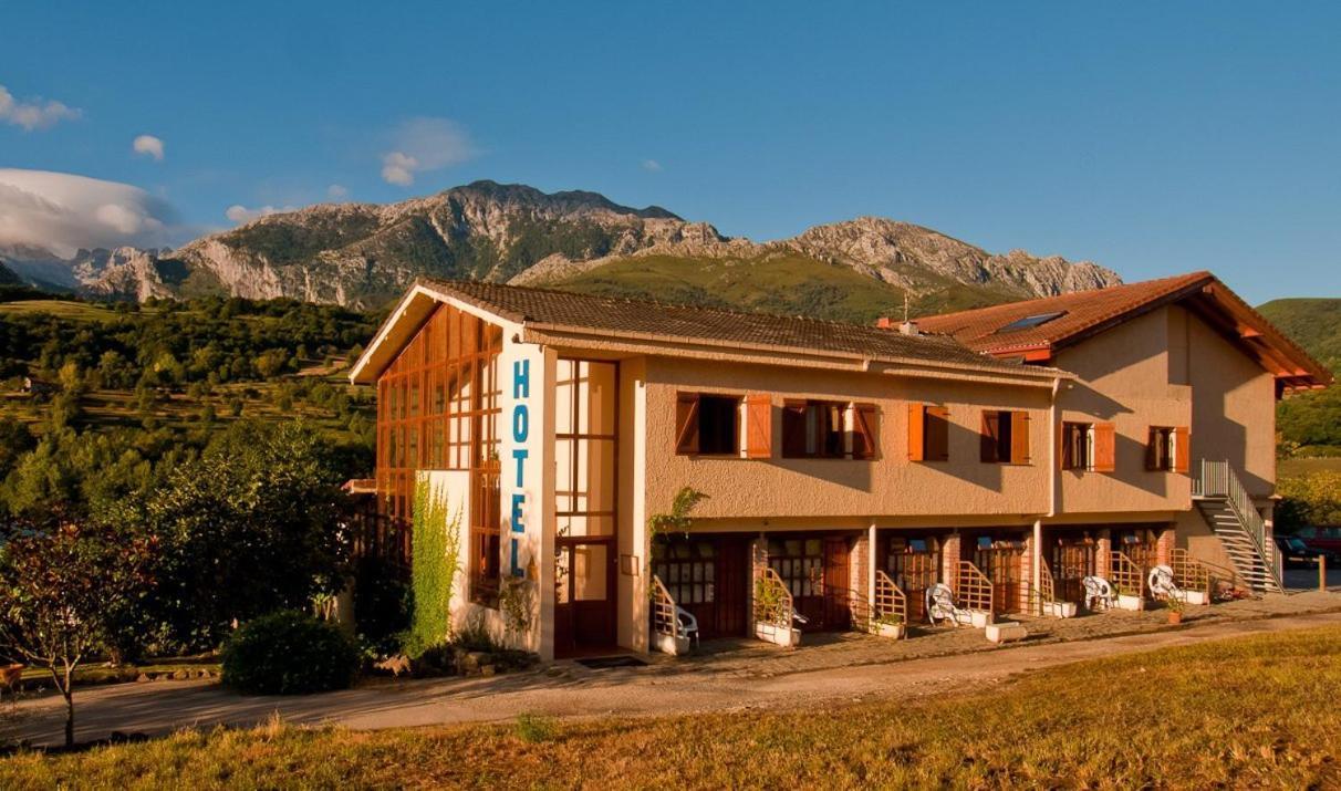 Hotel Torrecerredo 아레나스데카브랄레스 외부 사진